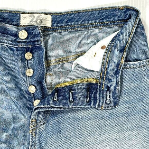 Free People Maggie Straight Leg Mid Rise Distressed Denim Jeans Size 26 Waist - Picture 7 of 15